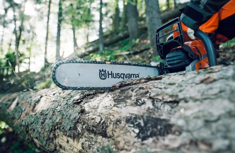Chainsaws