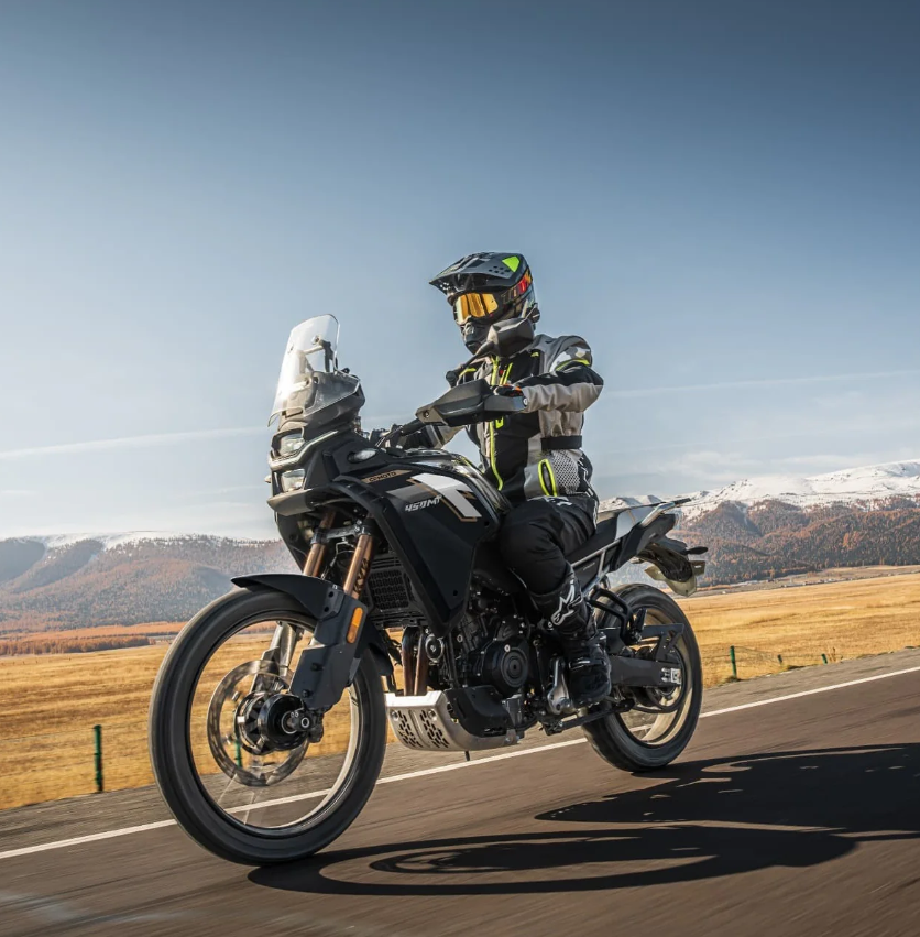 CF Moto 450MT