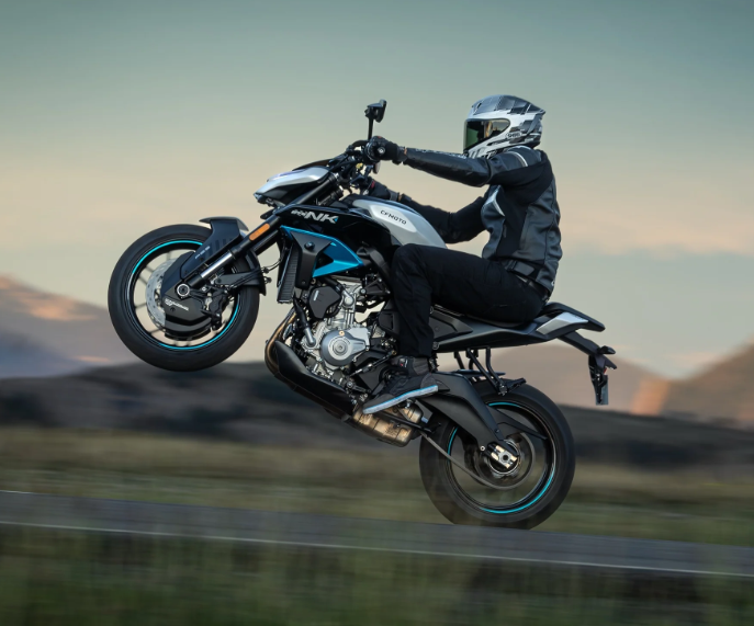 CF Moto 675 NK
