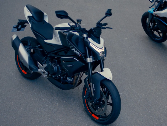 CF Moto 450NK