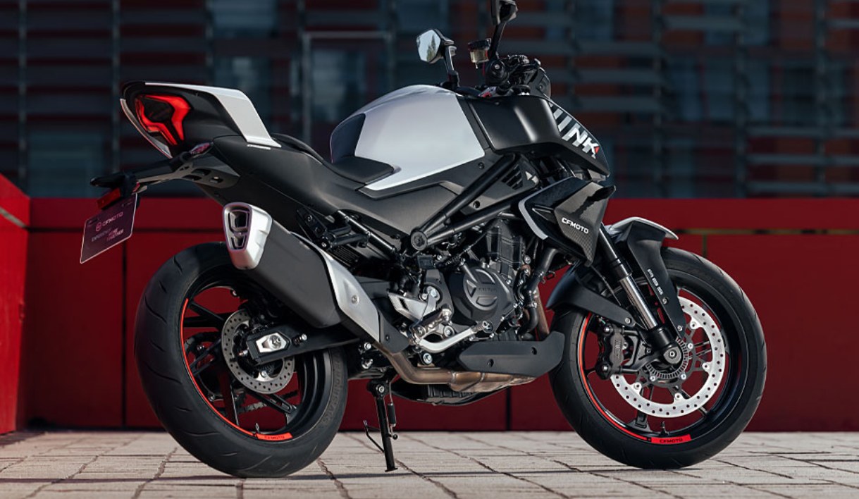 CF Moto 450NK