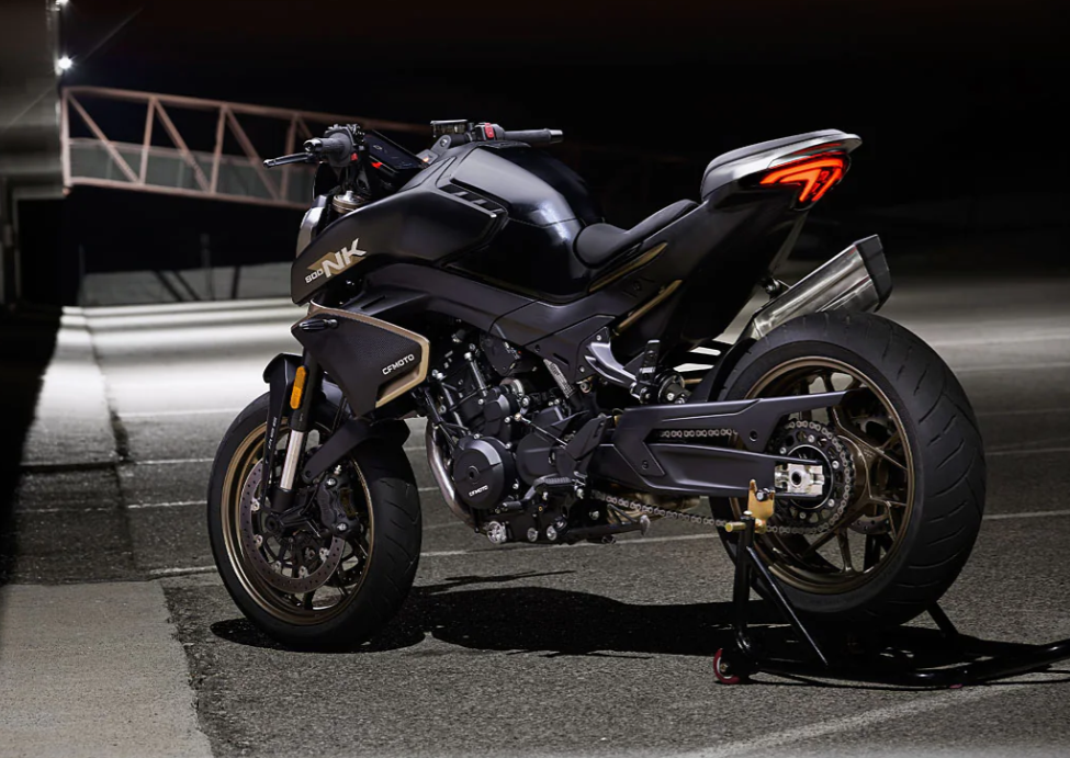 CF Moto 800 NK